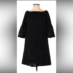 Lafayette 148 Shift Dress
100% cotton
Three-Quarter Sleeve with Bateau Neckline